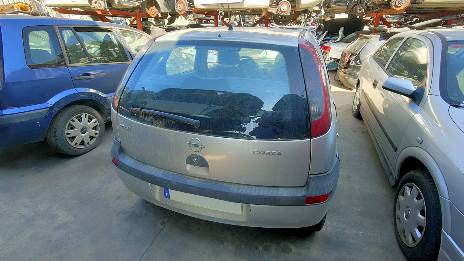 Opel Corsa en Autodesguace CAT La Mina.