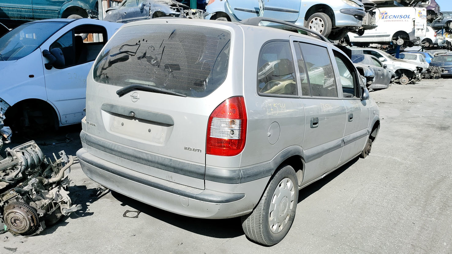 Opel Zafira en Autodesguace CAT La Mina.