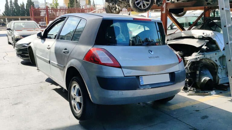 Renault Megane Cabrio en Autodesguace CAT La Mina.