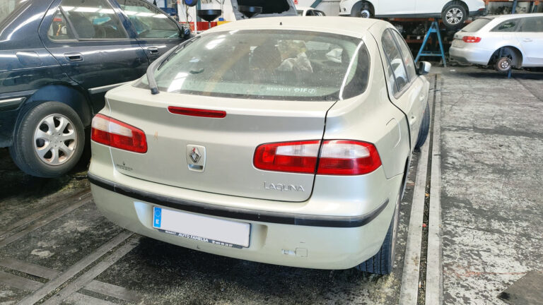 En Autodesguace CAT La Mina tenemos piezas de desguace del Renault Laguna.