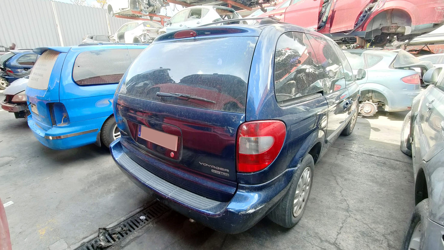 Chrysler Voyager en Autodesguace CAT La Mina.