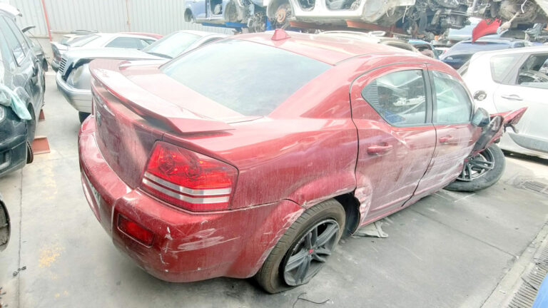 Dodge Avenger en Autodesguace CAT La Mina.