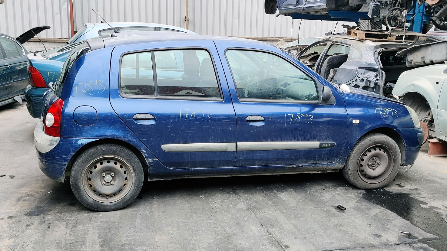 Renault Clio en Autodesguace CAT La Mina.