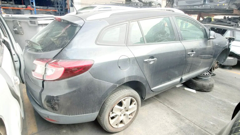 Renault Megane en Autodesguace CAT La Mina.