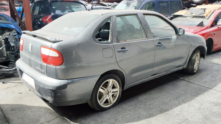 Seat Córdoba en Autodesguace CAT La Mina.