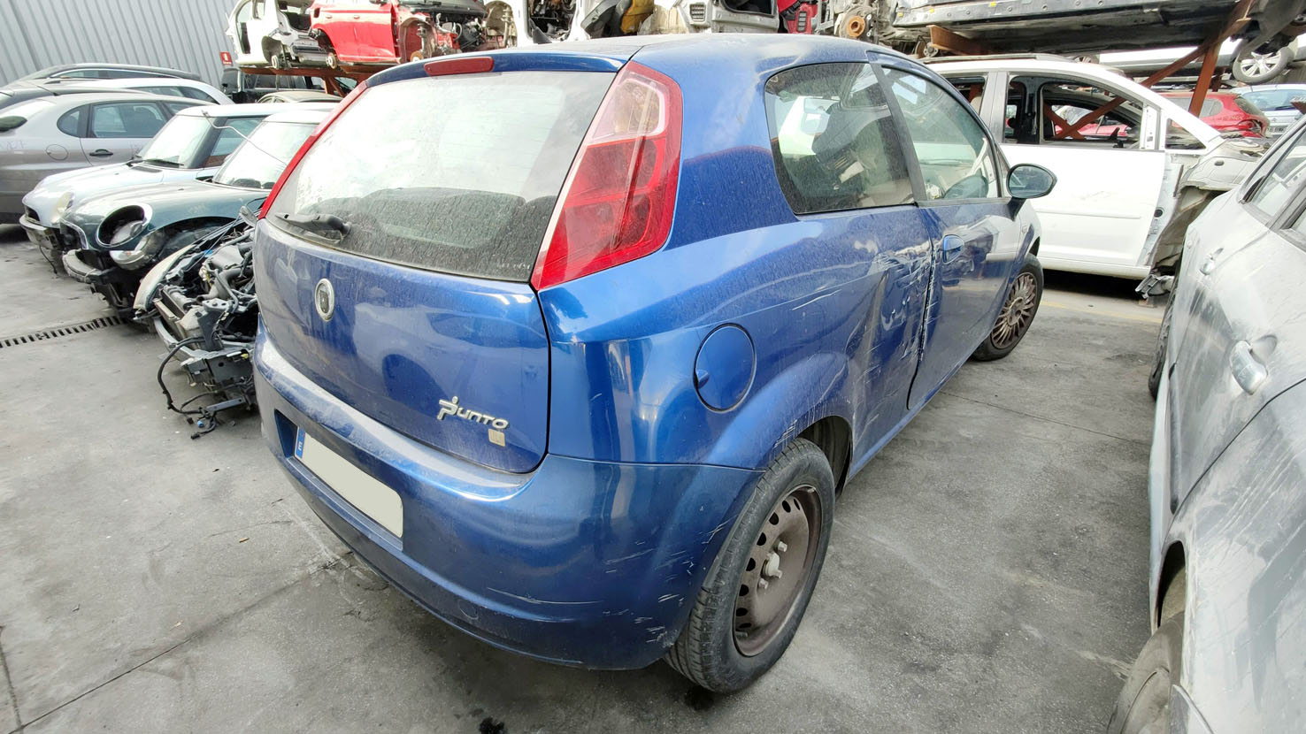 Fiat Punto en Autodesguace CAT La Mina.