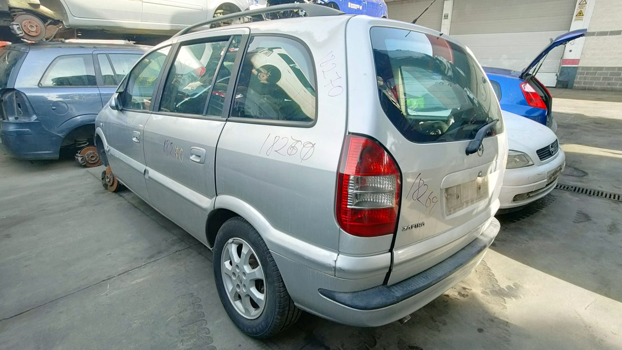 Opel Zafira en Autodesguace CAT La Mina.