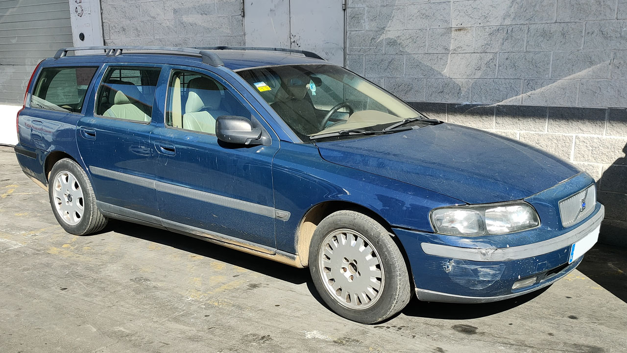 Volvo V70 en Autodesguace CAT La Mina.