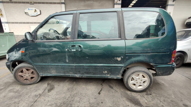 Nissan Serena en Autodesguace CAT La Mina.