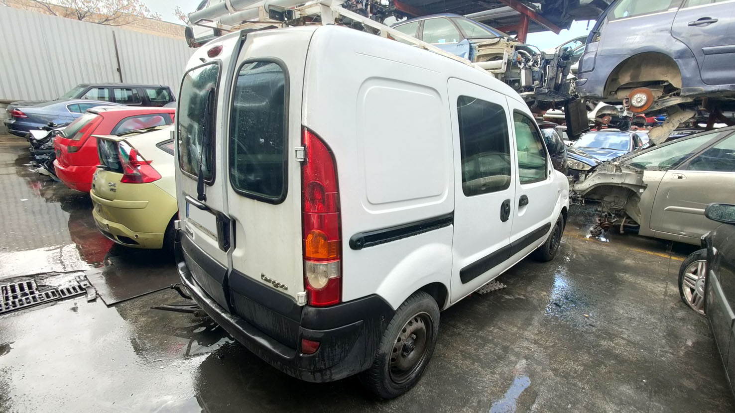 Renault Kangoo en Autodesguace CAT La Mina.