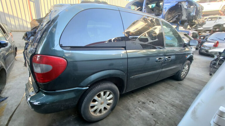 Chrysler Grand Voyager en Autodesguace CAT La Mina.