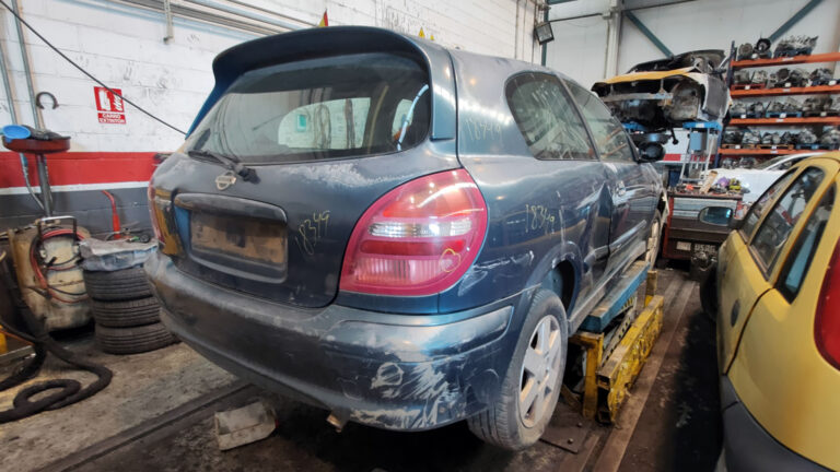 Nissan Almera en Autodesguace CAT La Mina.