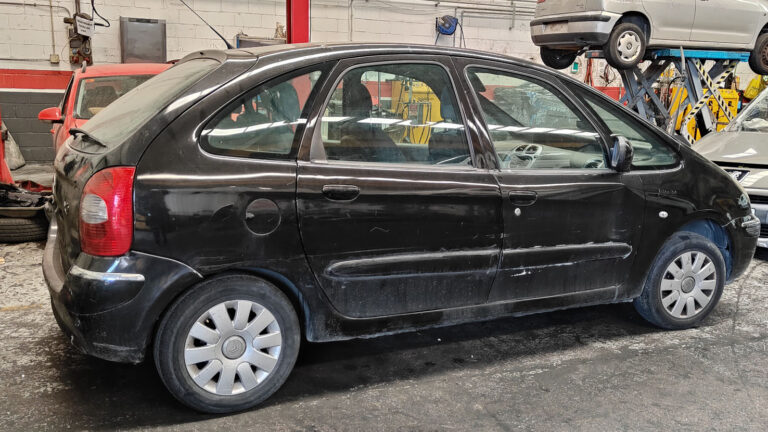 Citroën Picasso en Autodesguace CAT La Mina.