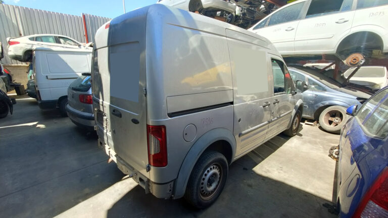 Ford Transit Connect en Autodesguace CAT La Mina.