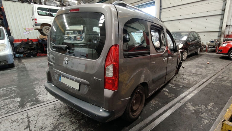 Peugeot Partner en Autodesguace CAT La Mina.