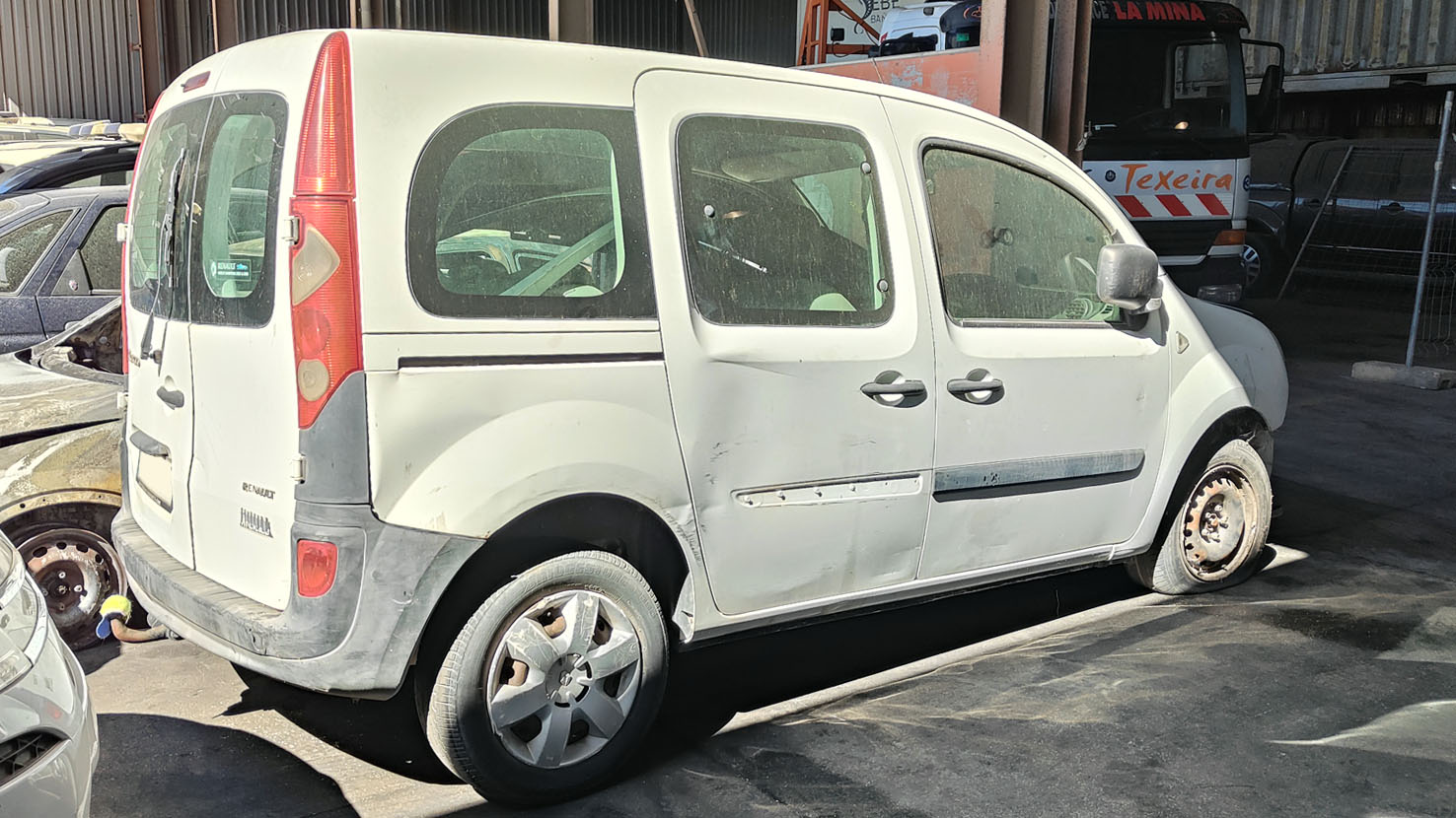 Renault Kangoo en Autodesguace CAT La Mina.