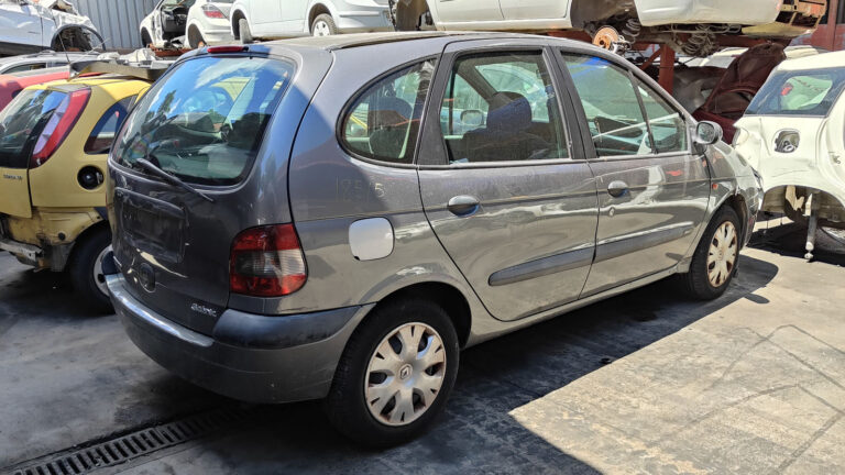 Renault Scenic en Autodesguace CAT La Mina.